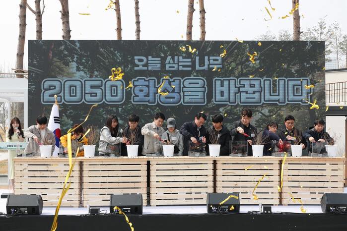 퍼포먼스.jpg